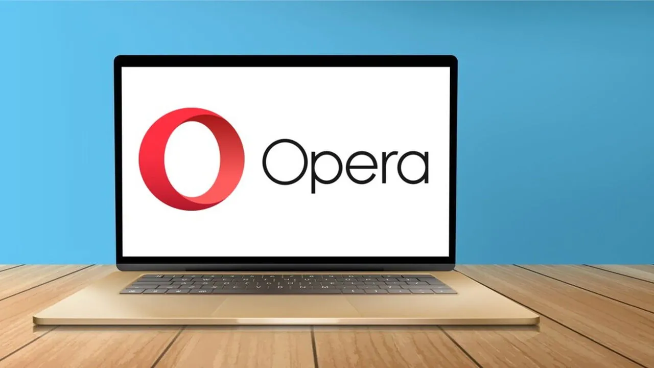 Logotipo da Opera exibido na tela de um laptop