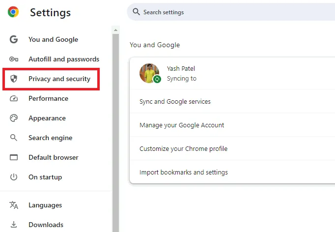 Wählen Sie in den Einstellungen des Google Chrome-Webbrowsers die Option „Datenschutz und Sicherheit“.