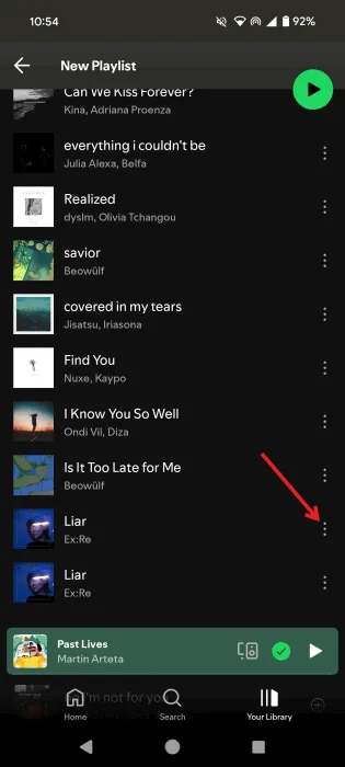 Android의 Spotify 앱에서 노래 옆에 있는 세 개의 점을 탭합니다.