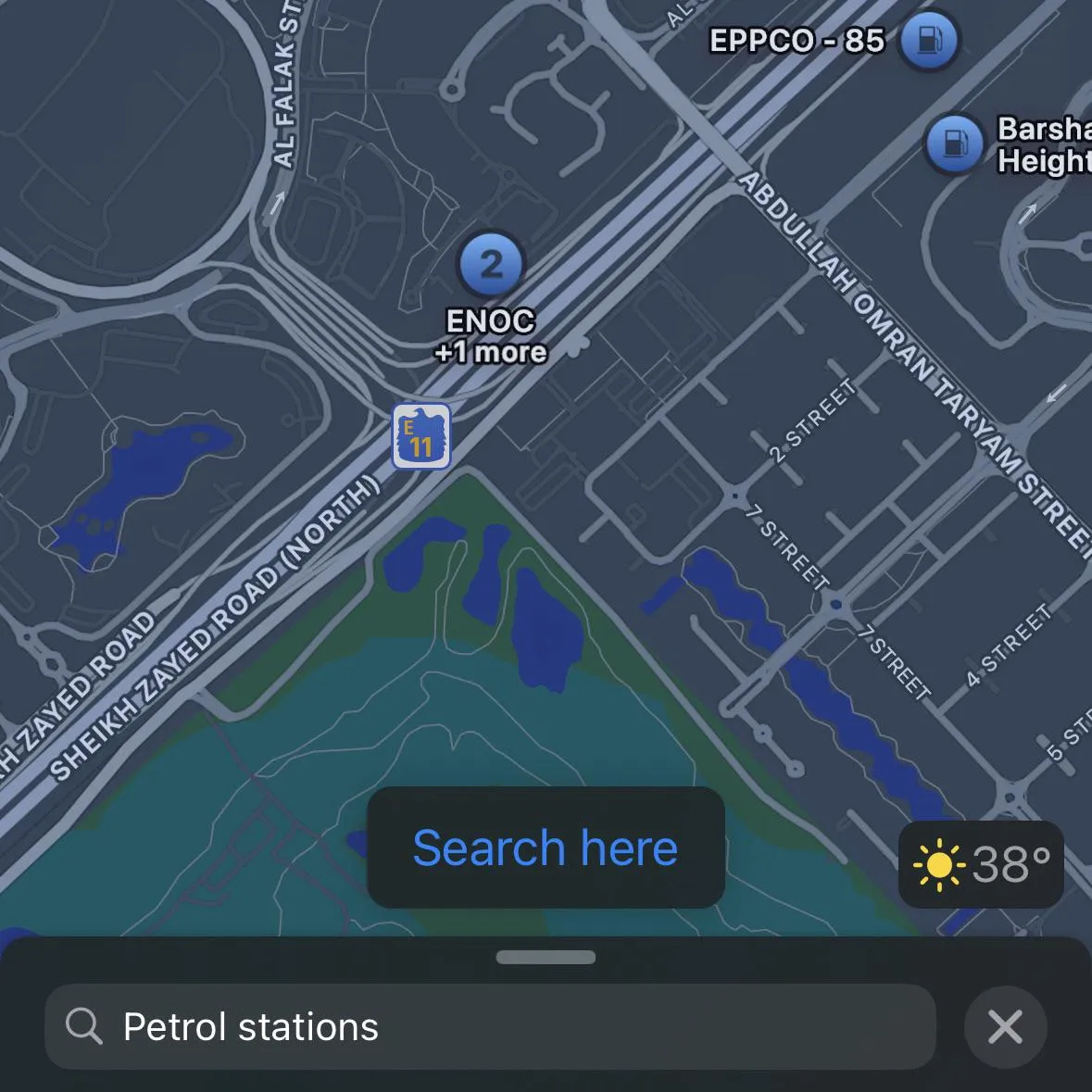 Schaltfläche „Hier suchen“ in Apple Maps