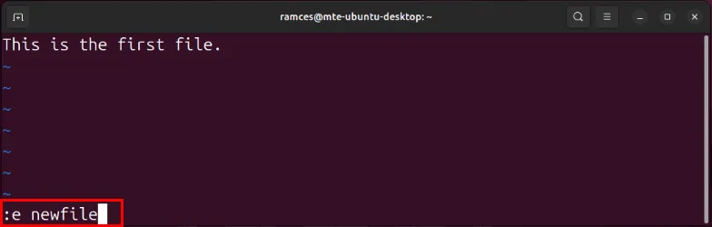 Um terminal destacando o comando de abertura de um novo arquivo no buffer de comando.