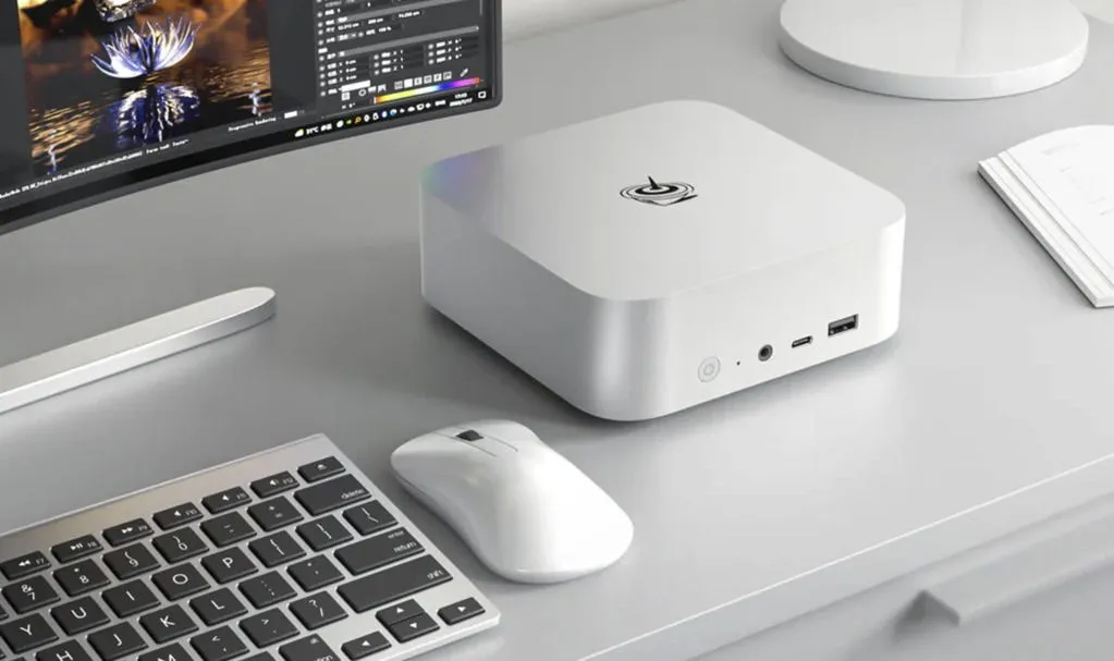 Mini PC sur le bureau