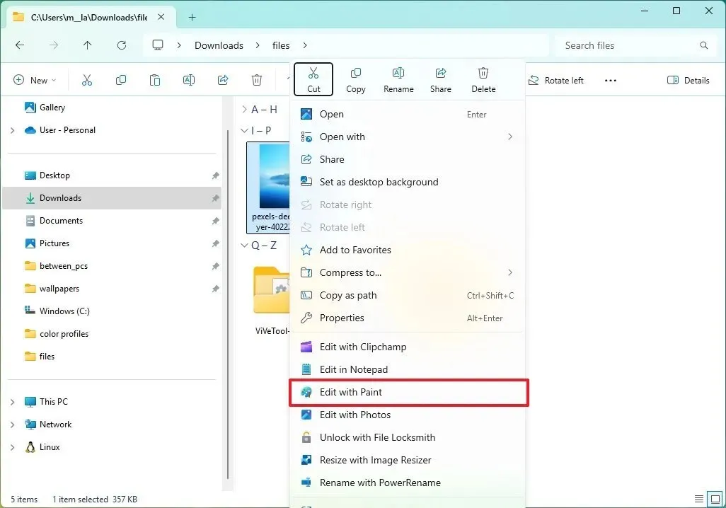 Edit with Paint option in File Explorer context menu