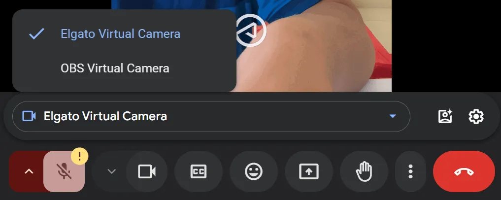 Uno screenshot di Google Meet che mostra la telecamera virtuale di EpocCam come telecamera opzionale da utilizzare per una riunione virtuale.