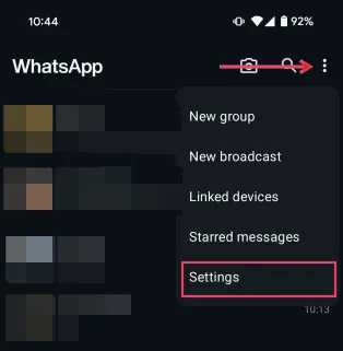 Android の WhatsApp で設定オプションを選択します。